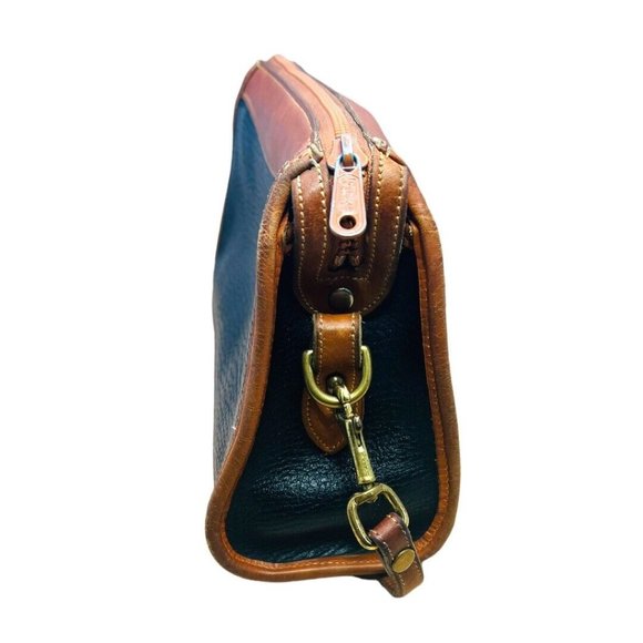 Vintage 90s Dooney and Bourke leather crossbody bag Made In USA - Picture 4 of 10